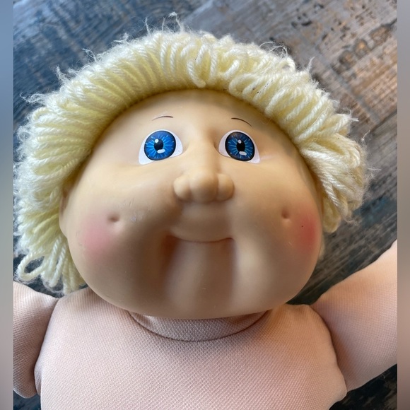 Vintage Cabbage Patch Kids Doll 1978 1982 Blond Hair Blue Eyes Two Dimples - Picture 4 of 13